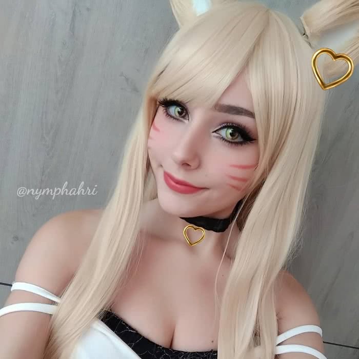 LOL KDA Ahri Long Straight Blonde Cosplay Wigs With Ears - lemailwigs